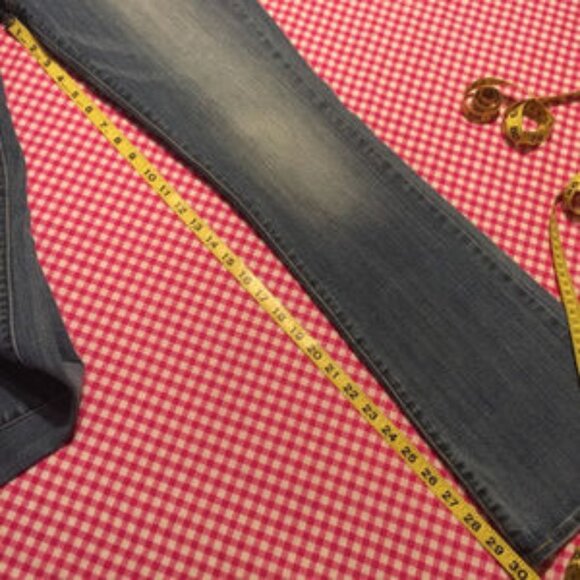 Levi’s Demi Curve Bootcut Skinny Jeans ⭐️ - Picture 4 of 7